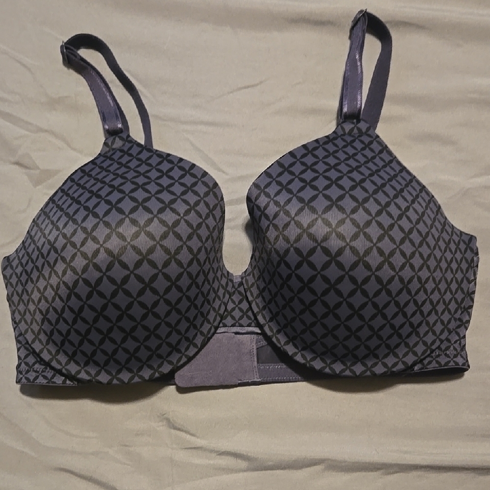 Warner's Black Full-Coverage Bra with Adjustable Straps